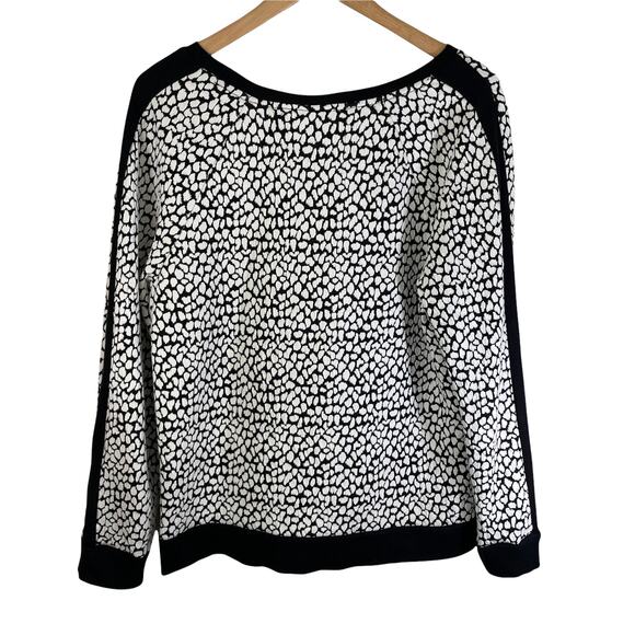 APT. 9 Women's Long Sleeve Animal Print Pullover Sweater Sz Large Mob Wife Cozy - Picture 2 of 8